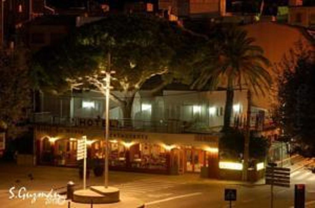 Hotel La Masia Portbou Exterior foto